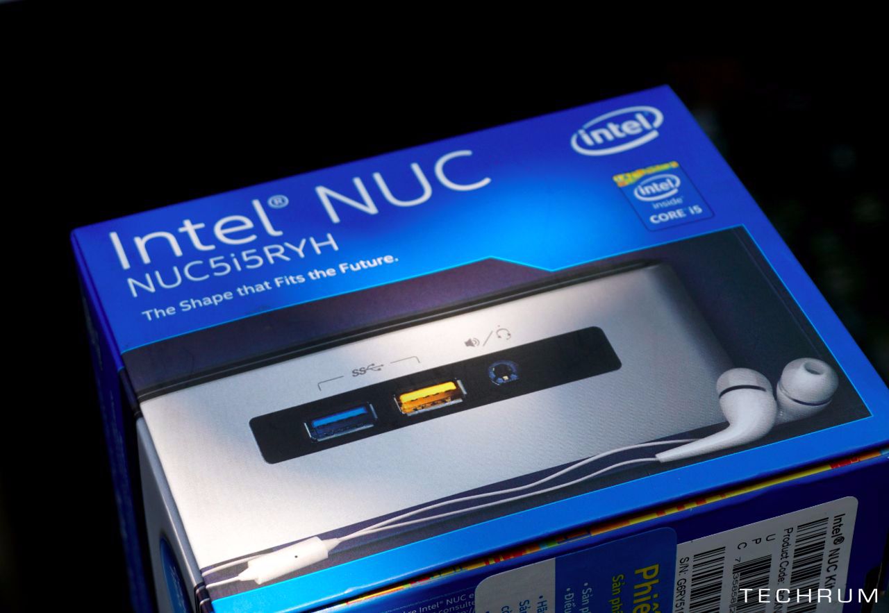 Xuất hiện hình ảnh máy bộ thương hiệu Việt ROSA Intel NUC chạy Windows 10 bản quyền DSC06533