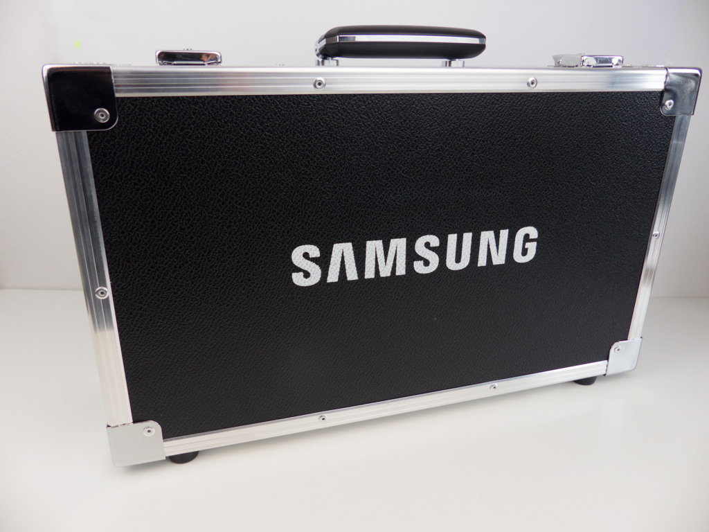 Samsung tặng cả vali Galaxy S7 và phụ kiện cao cấp cho giới công nghệ Samsung-Galaxy-S7-Test-Box-011