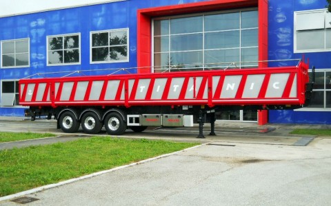 tecnokar rimorchi trailers ribaltabili allestimenti industriali emilcamion Titanic-rottame-71-930x613-480x300