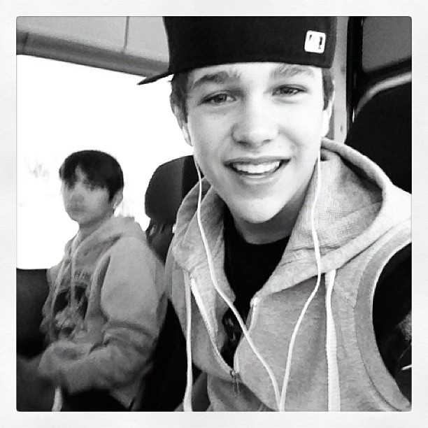 ☼☾Marked☾☼  Austin-mahone-1340912008