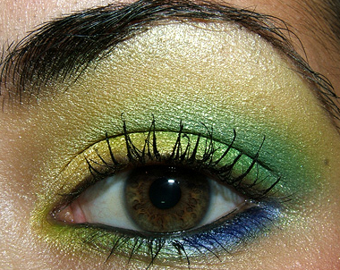 Inspiration - Page 8 Makeup-061407-open