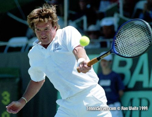 Vorrei cambiare racchetta. Mi aiutate a sceglierla? JimmyConnors1