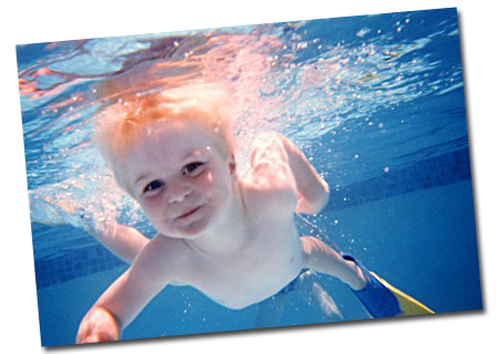 اجابتي بالصورهـ... Children_swimming_lesson_1