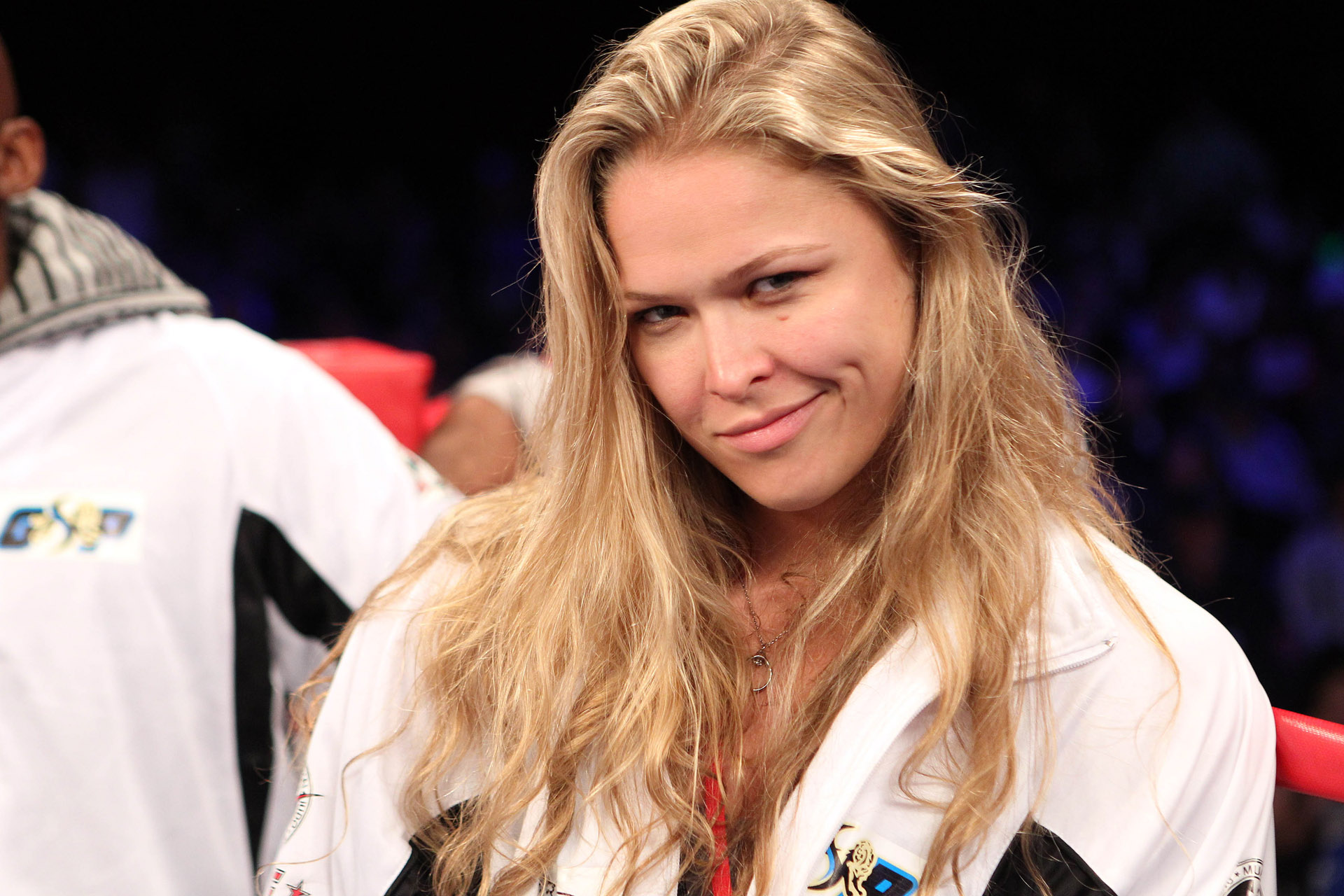 Ronda vs. Miesha in pictures. Ronda-rousey-2