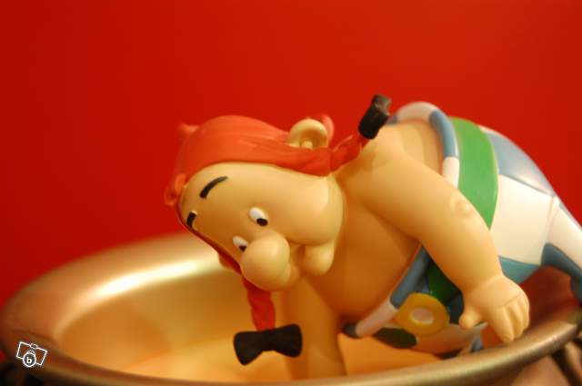 Recherche photo(s) Obelix marmite Leblon Figurine_Comment_Obelix_est_Tombe_Leblon_Delienne_3