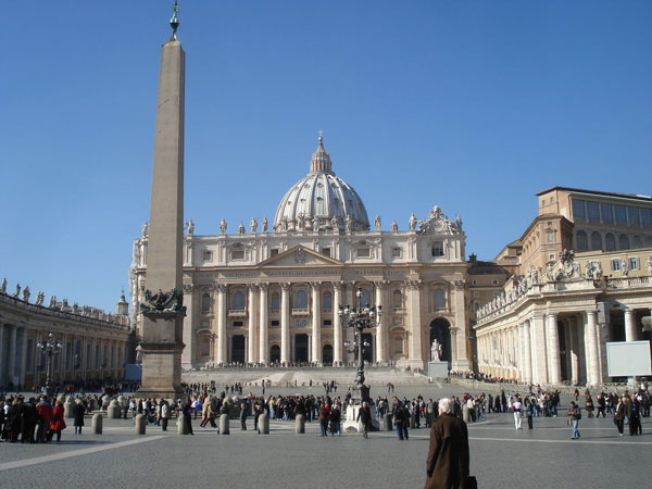 Rothschild Dynasty - Synagogue of Satan? Vatican_obelisk032011