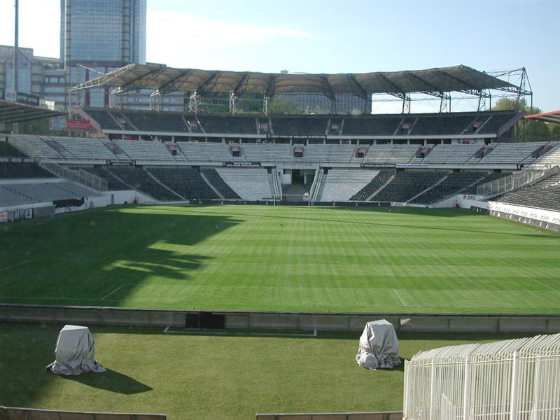 TSL 2009-2010 Sezonu Panoraması..Takımların bilgileri BesiktasInonu2