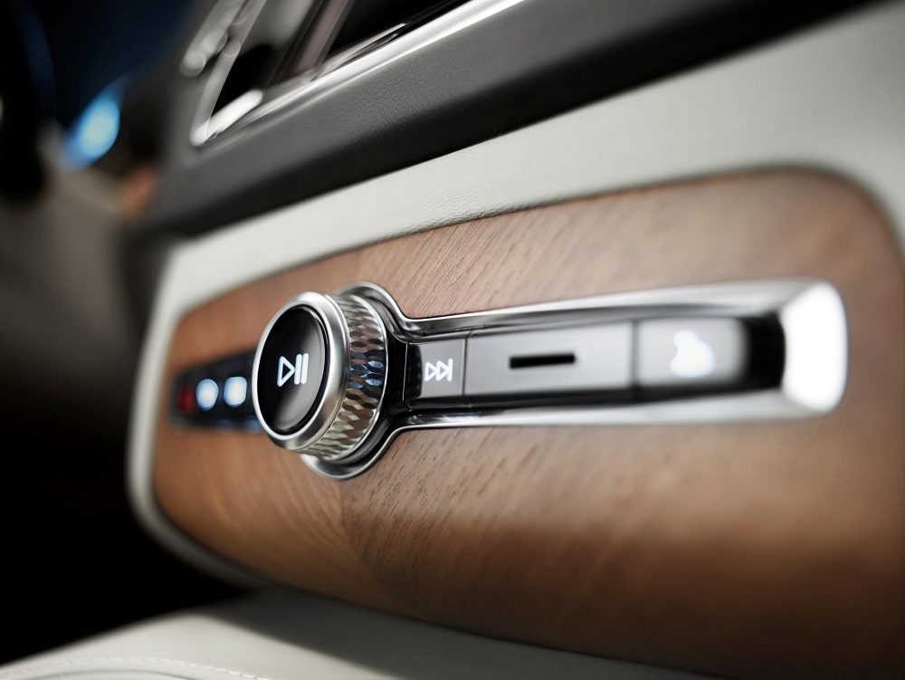 صور اخر مديل سيارة   2014 Volvo XC90 Debuts Next Generation Interior Volvo-XC90-Interior-Trims