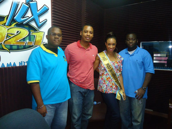 Kerel Pinder (BAHAMAS 2011) Radio-MBE