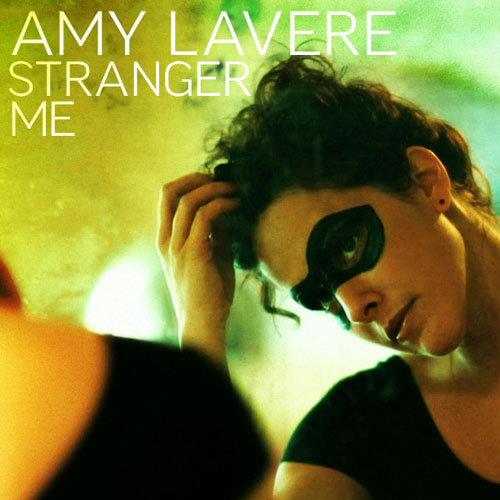 la galette dans l'four? - Page 23 Cover-amy-stranger