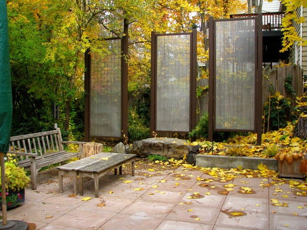 Need Privacy? Garden Privacy Ideas - تحتاج الخصوصية؟  Privacy-fence-21