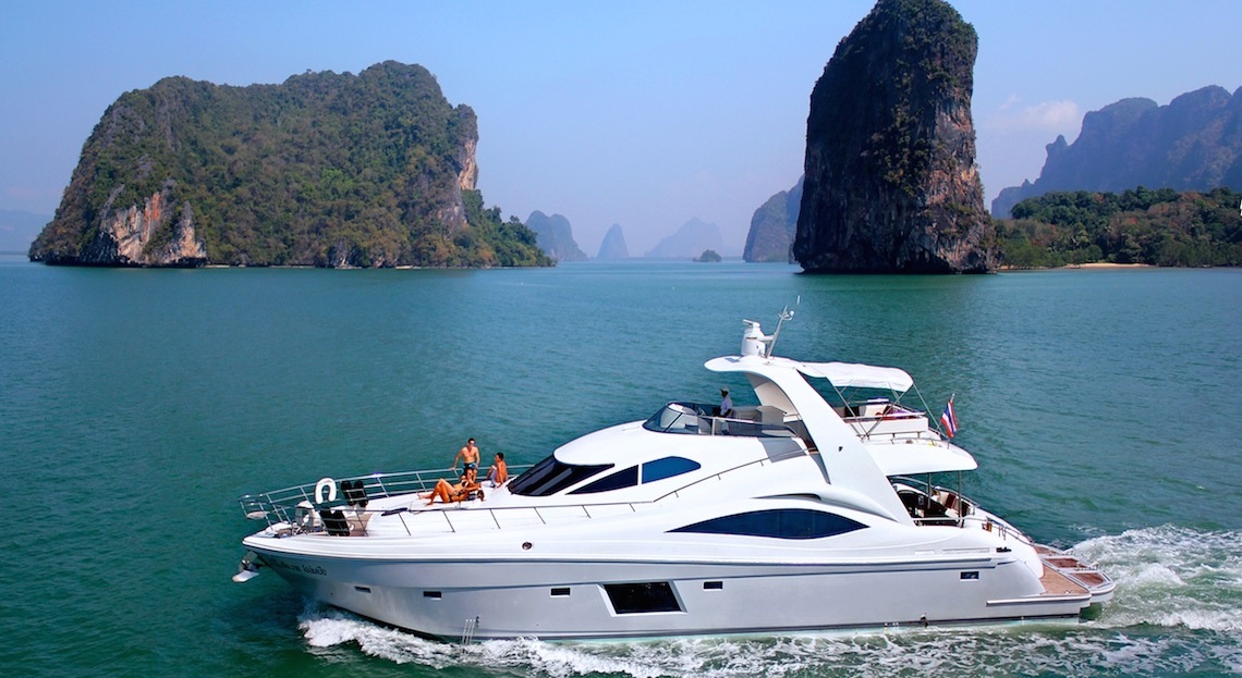 Exterijeri iz snova - Page 9 Top-10-luxury-yacht-phuket-charter