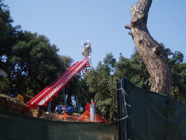 Nueva coaster Tibidabo Lifthill_side_210908_168