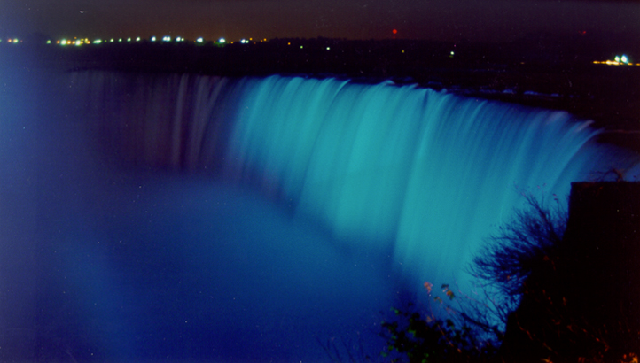 What is happening around you, around the world? Thread #2 - Page 9 Niagra-Falls-Light-it-up-Blue1