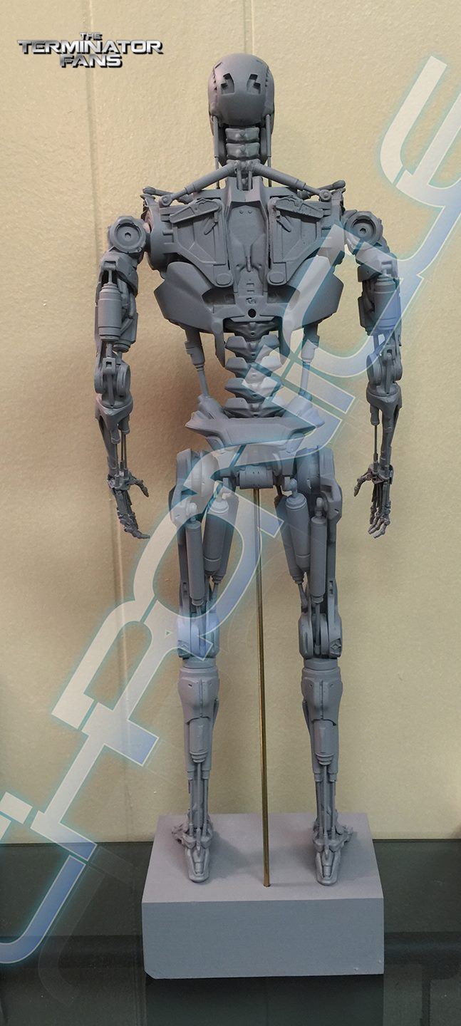 [Chronicle Collectibles] Terminator Genisys: Endoskeleton 1/4 1-4-Scale-Terminator-Genisys-Endoskeleton-2