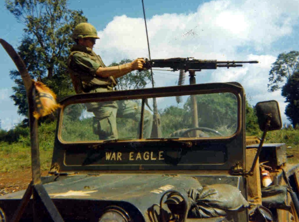 NAM IMAGES - Página 2 War-Eagle-jeep