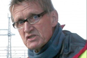 Israel bans renowned doctor and human rights activist Mads Gilbert from entering Gaza for life  Mads_Gilbert_goes_Ch-ch-ch-300x199