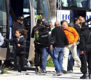The shoddy reporting on the Bardo Museum attack (Warning some graphic pictures) Tunisian_plainclothes_police.2-300x263