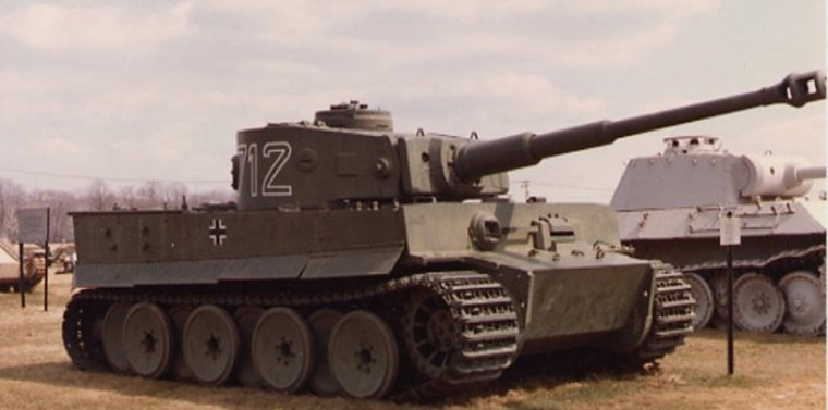 PzKpFw VI  Tigre  -- Revell --1/72 MLtunisiatigergrey2