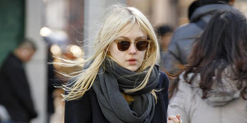 Melinda Mack Dakota-Fanning-street-bng-gr