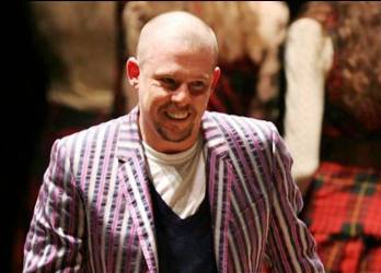 Top 10 Best Dress Designers in the World 8.-Alexander-McQueen