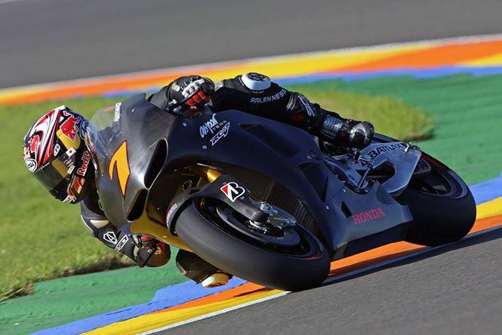 Fotos Test Valencia 2013 38203-hiroshi-aoyama-valencia-motogp-test-2013%20(1)