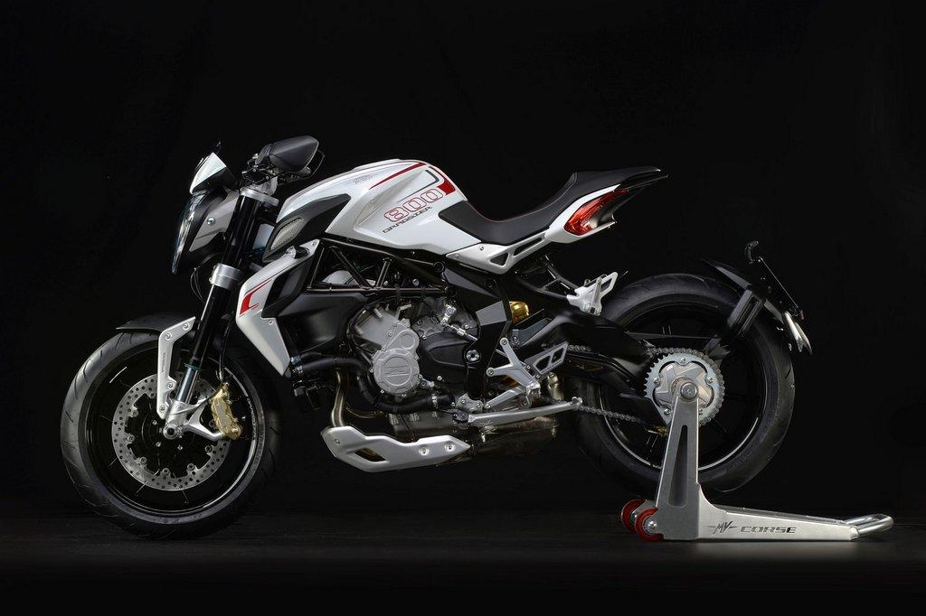 Fotos MV Agusta Brutale 800 Drasgter 2014 39711-mv-agusta-brutale-800-dragster%20(2)