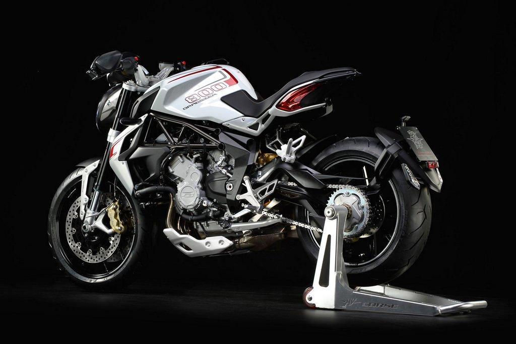 Fotos MV Agusta Brutale 800 Drasgter 2014 39712-mv-agusta-brutale-800-dragster%20(3)