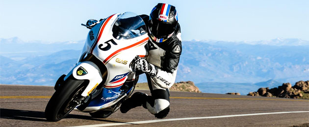 Histórica victoria de una moto eléctrica en el Pikes Peak 2013 Carlin-dunne-pikes-peak-2013-c