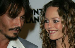 Kurre mos thuaj kurre! 12744johnny-depp-and-vanessa-par