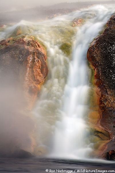 Ο γύρος του κόσμου σε... 40  φωτογραφίες Fire-Hole-River-Yellowstone-National-Park