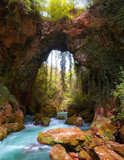 Ο γύρος του κόσμου σε... 40  φωτογραφίες Fragma-Kalama-Epirus-Greece