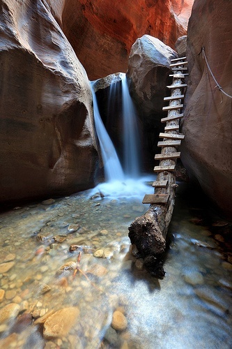 Ο γύρος του κόσμου σε... 40  φωτογραφίες Lower-Kanarra-Falls-Zion-National-park-Utah