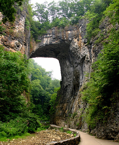 Ο γύρος του κόσμου σε... 40  φωτογραφίες Natural-Bridge-Virginia-