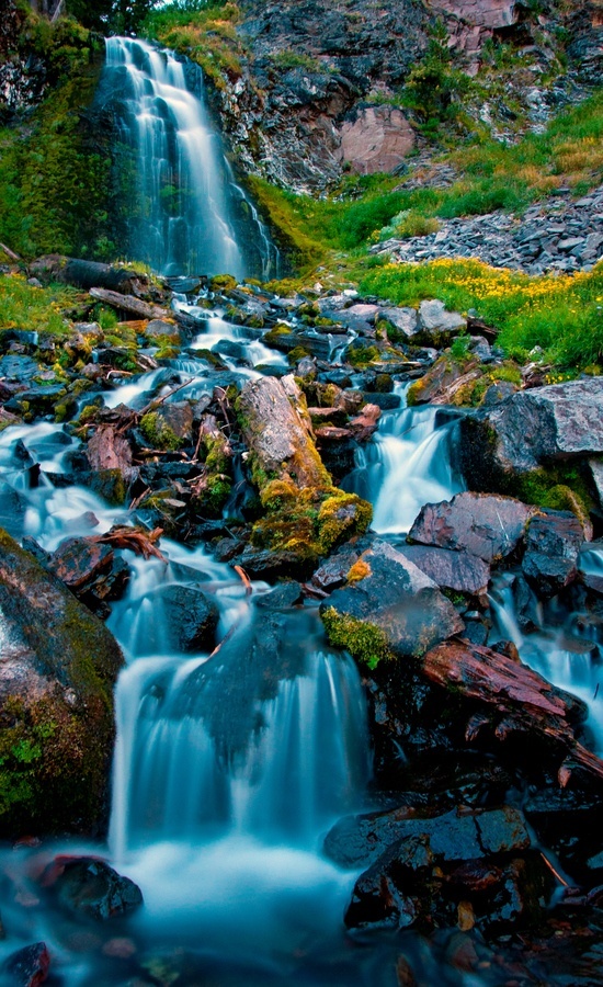 Ο γύρος του κόσμου σε... 40  φωτογραφίες Plaikni-Falls-in-Crater-Lake-National-Park-Southern-Oregon