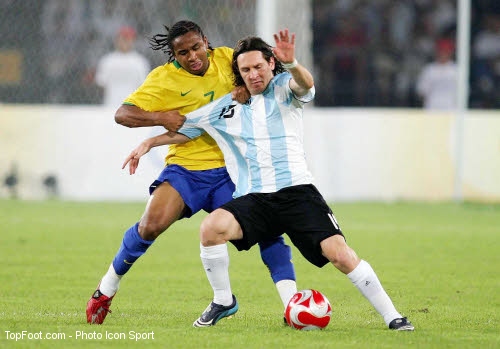 صور عن اللاعب ميسي 2009-09-09-messi