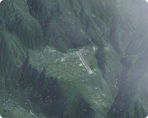 Les Piste d'aéroports les plus dangereuses  Lukla