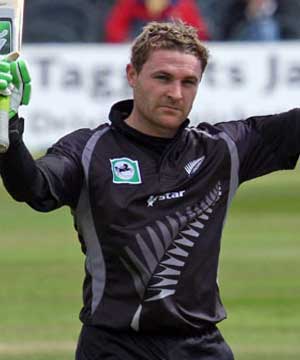 15th April 2012 : Dominators tour of Champions : 3rd ODI - Page 5 Brendon_McCullum