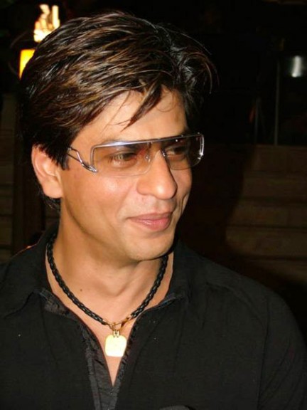 Aca todos somos fanaticos de bollywood Shahrukh_khan445455