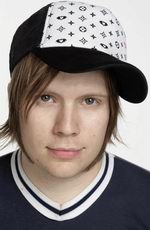 Parecidos razonables... Patrick_Stump_Main