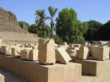 Museo al aire libre de  Karnak - Página 3 Kopenair2