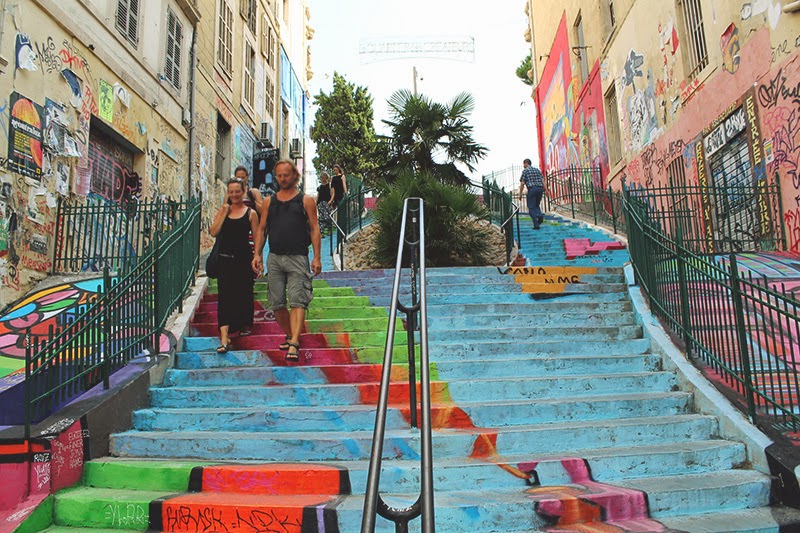 Geography tour of CMR Escaliers-du-cours-julien-marseille-2