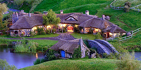 Rich and poor people. (the guys.)  Hobbitpub01