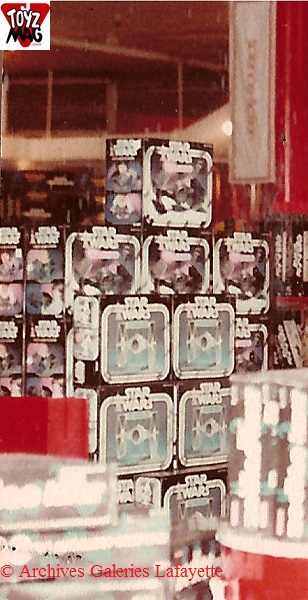 Vintage Pic of 1:1 Darth Vador in Macy's D%C3%A9tail_HD_3