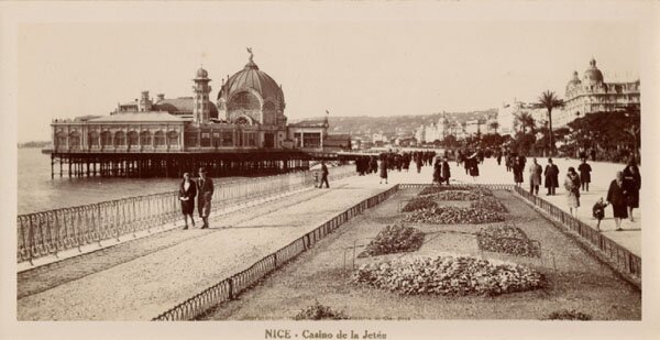 Ponton et bord de mer Casino-de-la-Jetee-a