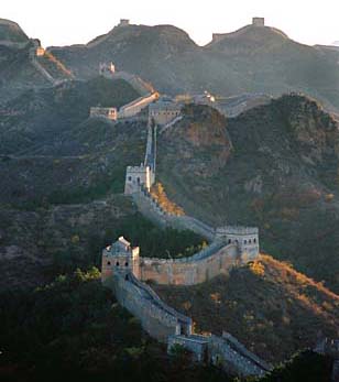 سور الصين..من الحماية إلى السياحة Great-wall