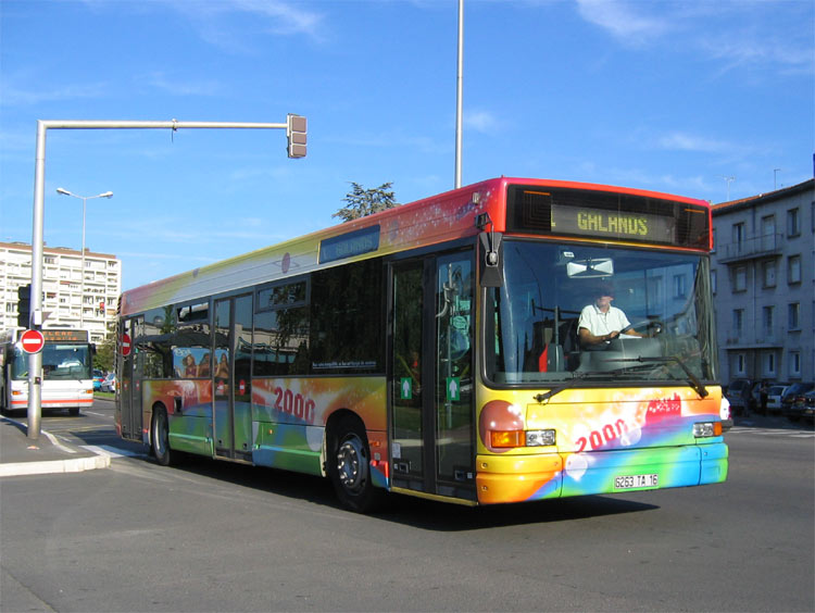 Le reseau de bus d'Angouleme (STGA) Gx317_stga911