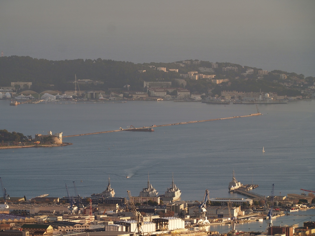 La grande digue vue de loin SDIM7250