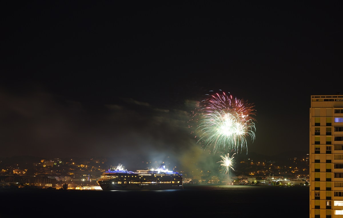 Feu d'artifice la Seyne sur mer SDIM2548