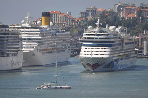 Indústria de cruzeiros prevê atingir 24 milhões de passageiros Funchal-Cruzeiros